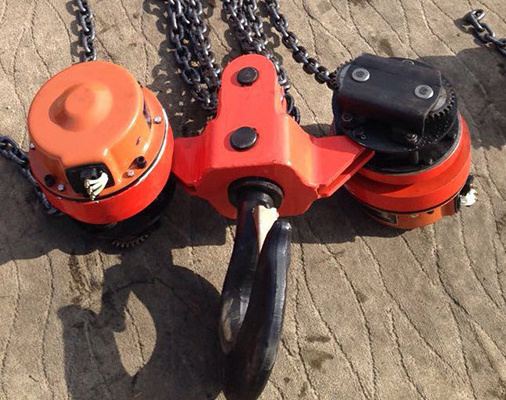 以慢取勝的群吊慢速電動葫蘆成為焊罐、爬架網(wǎng)的專用提升設(shè)備