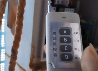 爬架電動葫蘆提升高層建筑爬架的進度快嗎