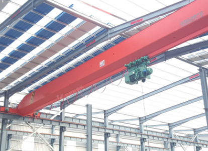 工廠車間的天車和電動葫蘆